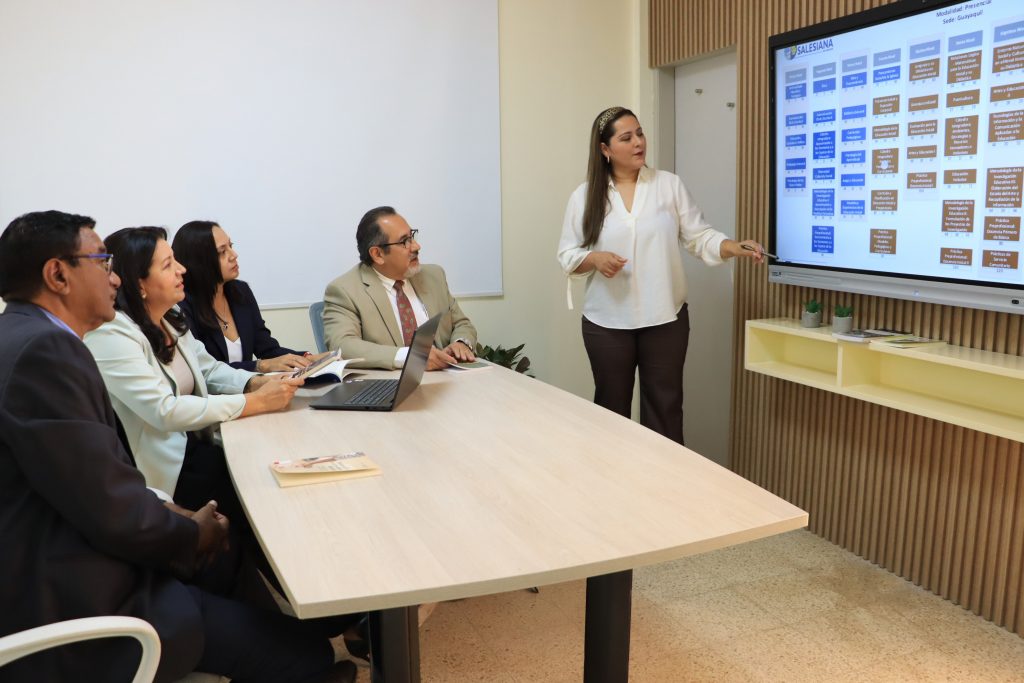 GRUPO DE INVESTIGACIÓN DE EDUCACIÓN E INFORMACIÓN CIENTÍFICA (GIEDIC)