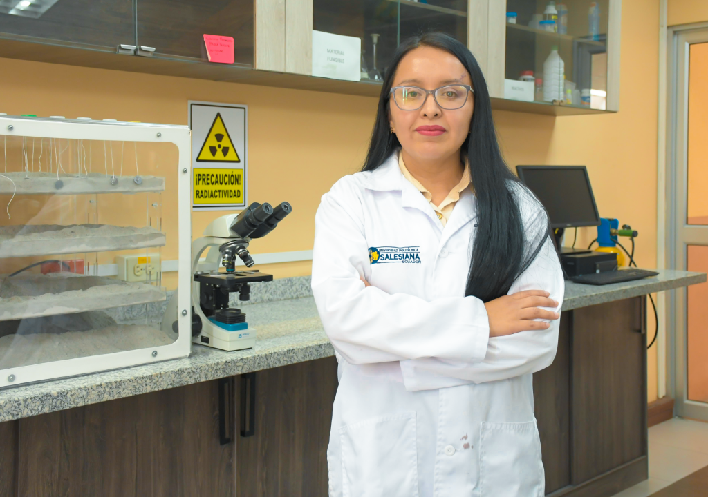 Investigadora de la UPS obtiene el segundo lugar en el programa regional de  mujeres en la Ciencia
