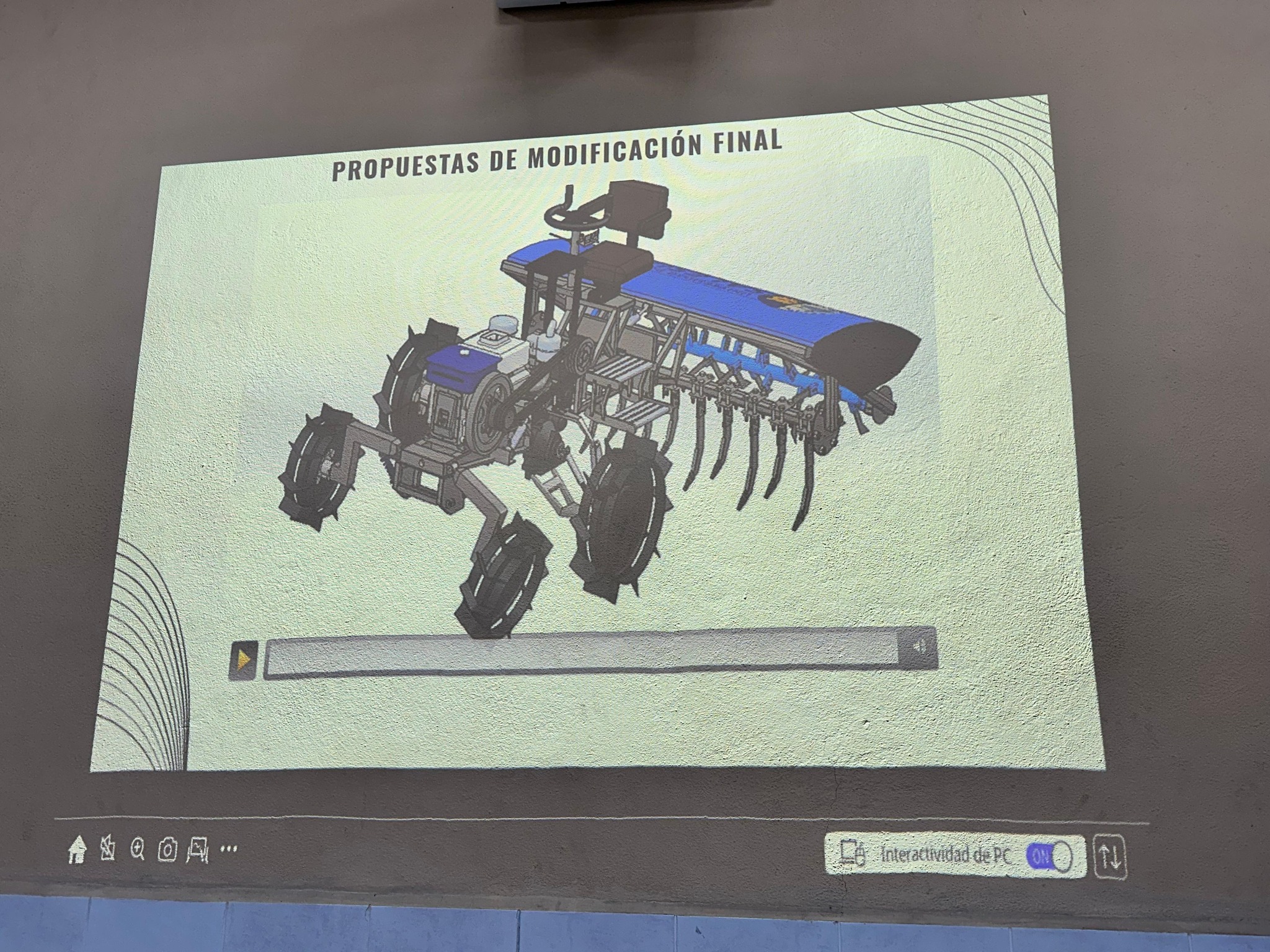 Grupos de Investigación de la sede Cuenca realizan socialización de proyecto en beneficio del sector agrícola