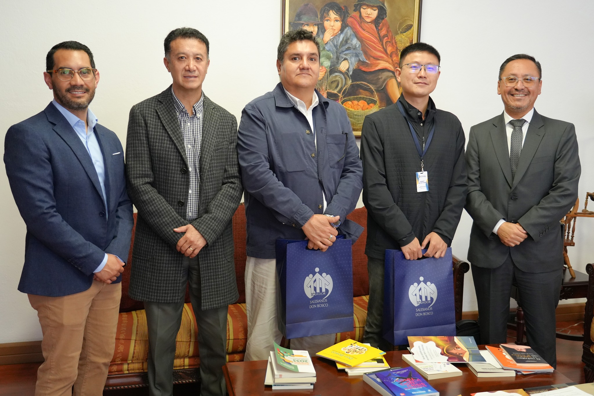 La UPS recibió la visita de representantes de Huawei para fortalecer el desarrollo tecnológico y la investigación